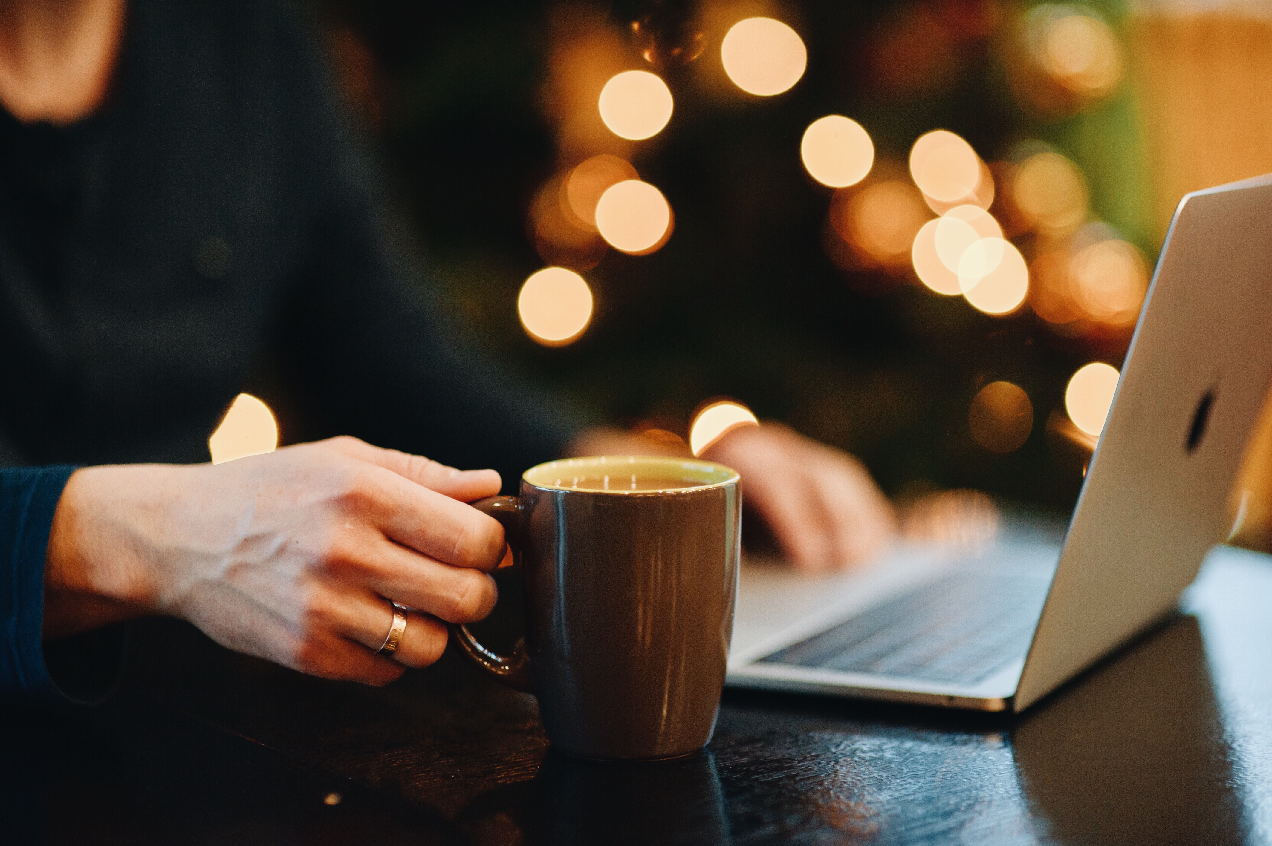 MICROSOFT TEAMS: GIVE THE GIFT OF COFFEE THIS FESTIVE SEASON WITH THE STARBUCKS APP IN MICROSOFT TEAMS-Image